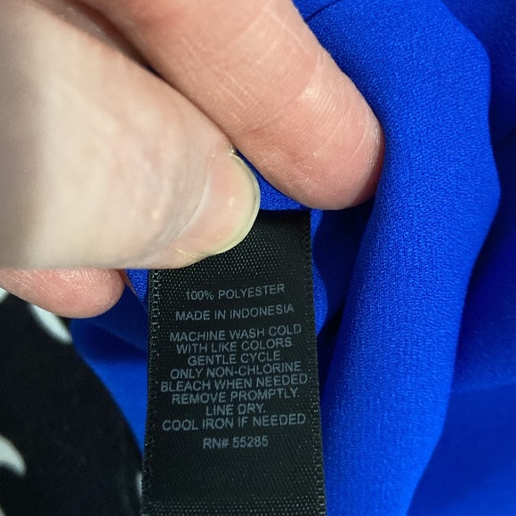 Express double v strappy back tank - Picture 4 of 4